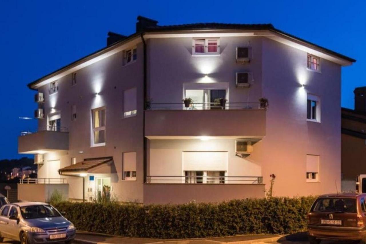 Antonija Apartment Пула Екстериор снимка